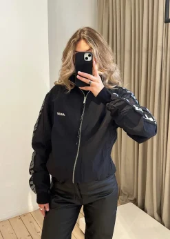 ABBATE LOSE FIT TRACK TOP></noscript>ALIS New