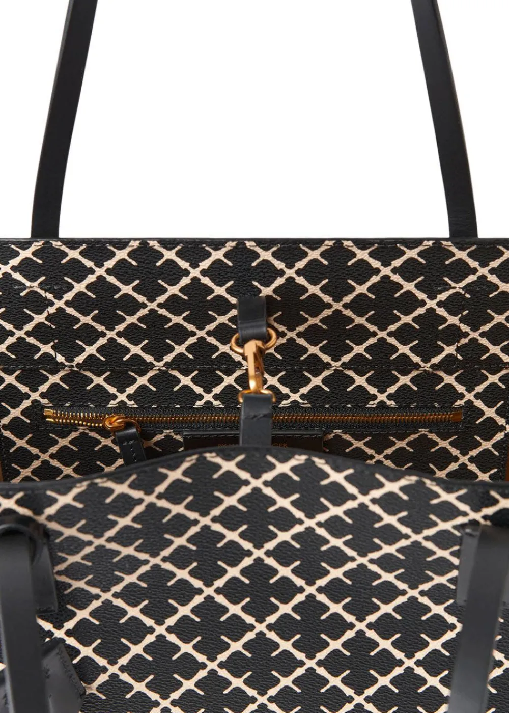 ABIGAIL>By Malene Birger Hot