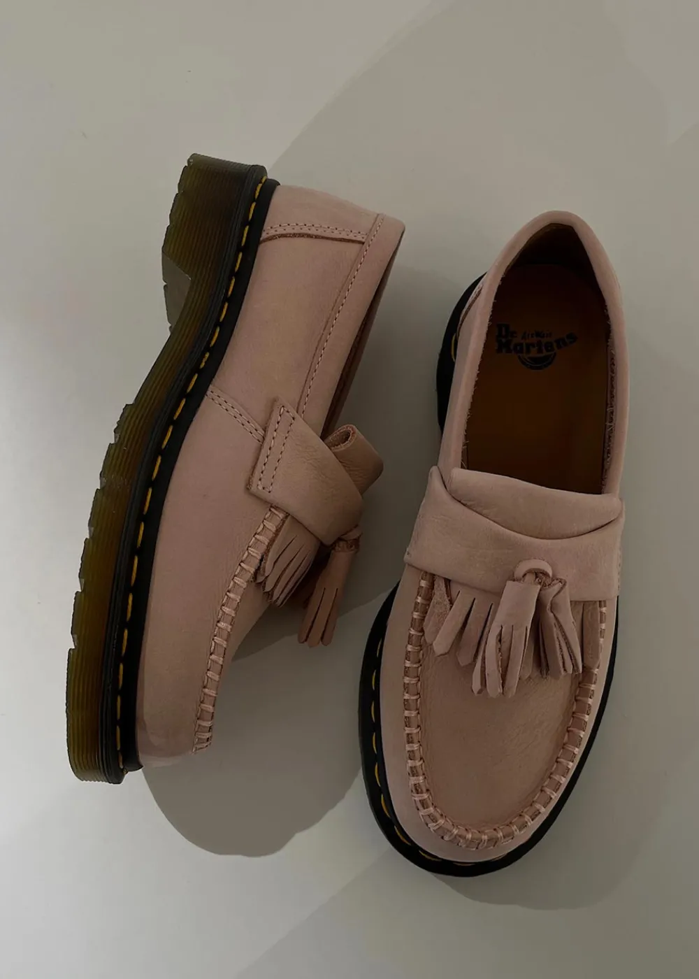 Adrian Ys Milled Nubuck Wp>Dr. Martens