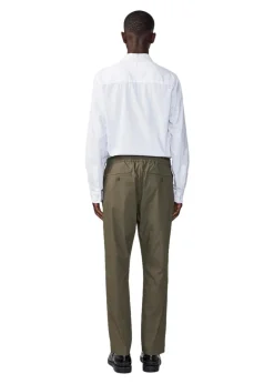 Billie 1680><noscript><img width=