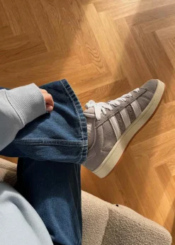 CAMPUS 00s><noscript><img width=