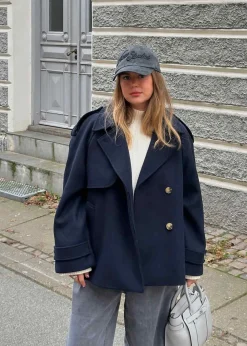 EsmundMD jacket><noscript><img width=