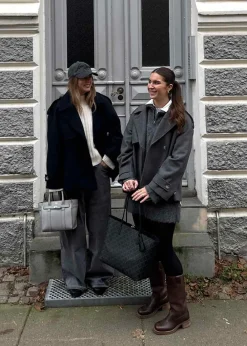 EsmundMD jacket><noscript><img width=