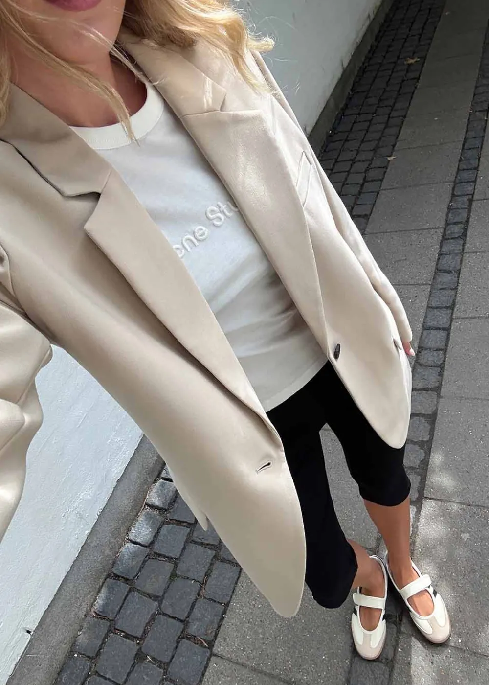 Gale blazer>Modström Hot