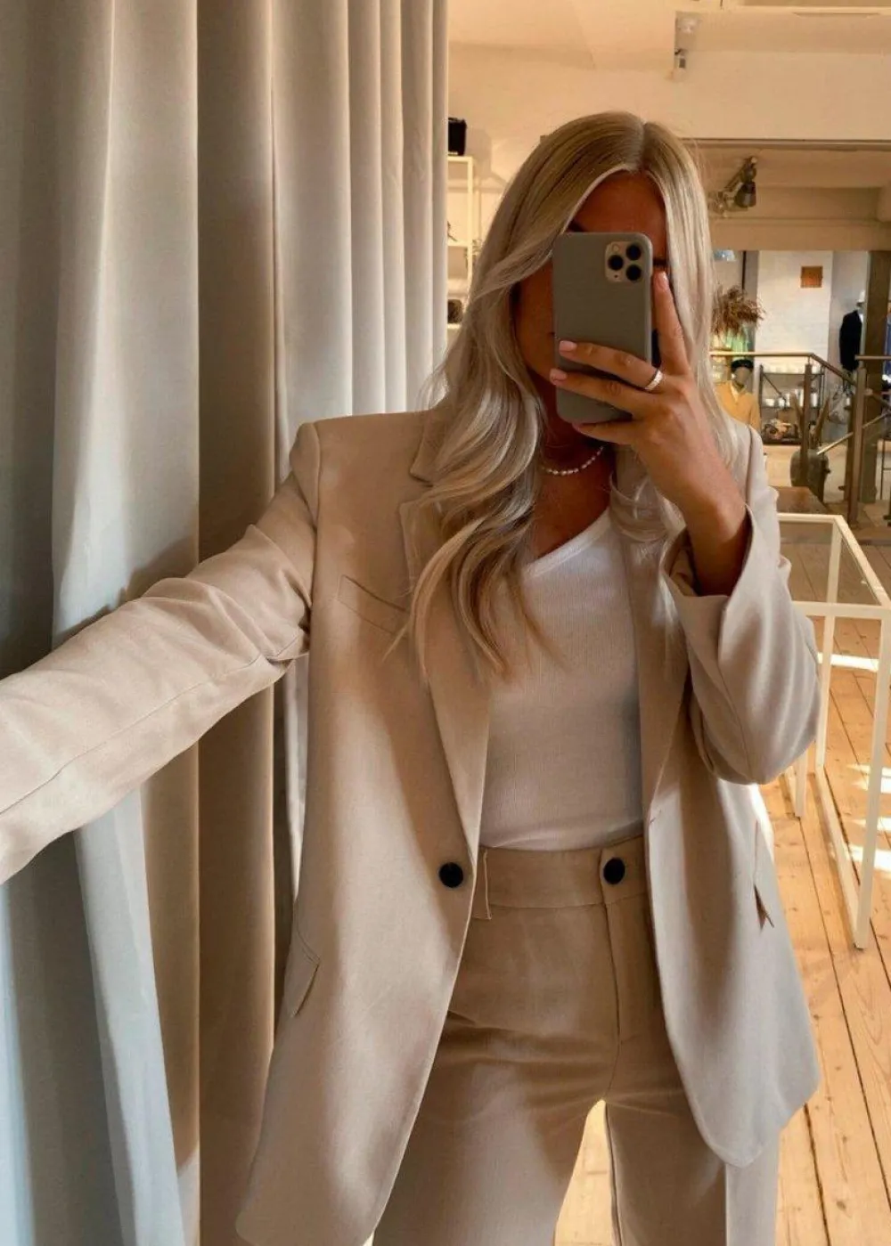 Gale blazer>Modström Hot