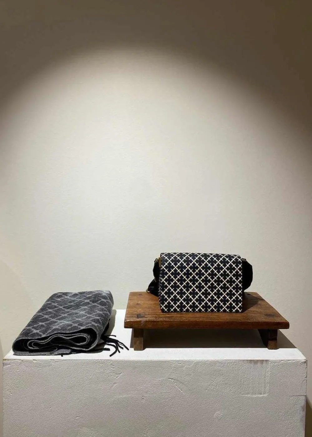 LOENNA>By Malene Birger Hot