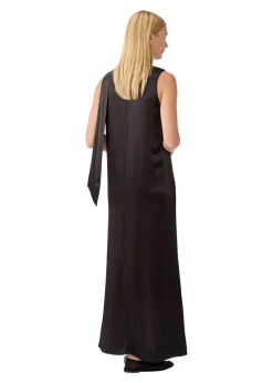 LucillaMD long dress></noscript>Modström New