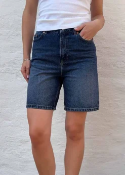 Maggie 90s Rinse Shorts><noscript><img width=