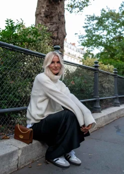 AdrianMD t-neck><noscript><img width=