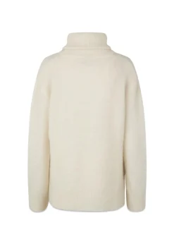 AdrianMD t-neck><noscript><img width=