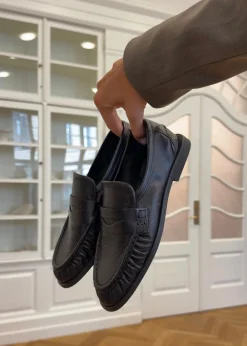 Elmira>Pavement Outlet