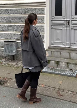 EsmundMD jacket><noscript><img width=