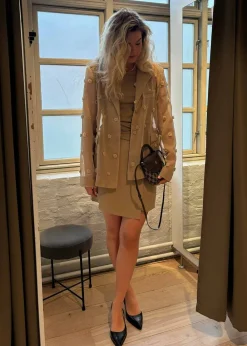 FanyaMD skirt><noscript><img width=