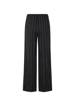 FiaMD pants><noscript><img width=