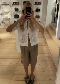 GaleMD 2 long shorts><noscript><img width=