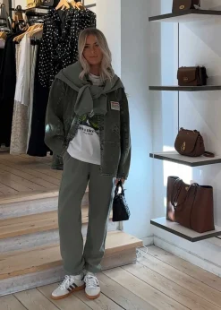 HANDBALL SPEZIAL><noscript><img width=