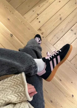 HANDBALL SPEZIAL></noscript>Adidas Originals