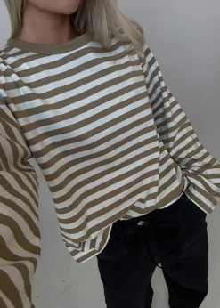HellenMD LS stripe t-shirt><noscript><img width=