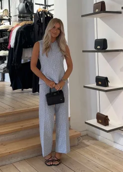 HollisMD pants></noscript>Modström