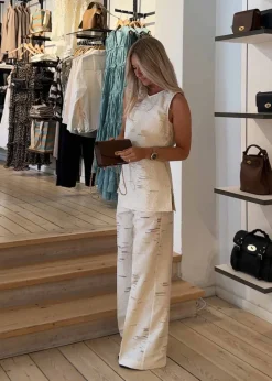 Hunt><noscript><img width=