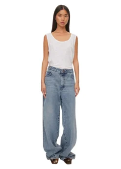 Icon jeans></noscript>Oval Square New