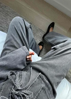 IsoldeMD solid pants><noscript><img width=