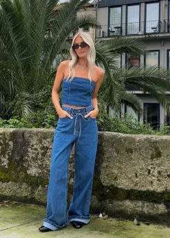 IsoldeMD solid pants><noscript><img width=