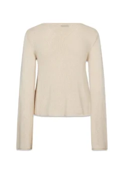 IvonneMD o-neck><noscript><img width=