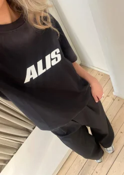 JERON ESSENTIAL T-SHIRT W/ LOGO><noscript><img width=