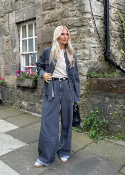 KenaMD jeans><noscript><img width=