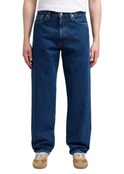 Loose jeans><noscript><img width=