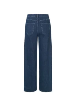 LuccaMD jeans><noscript><img width=