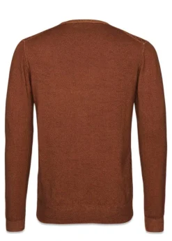 Malte Roundneck><noscript><img width=