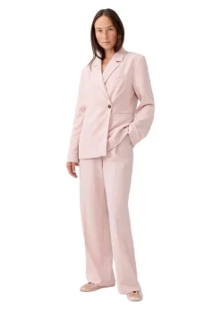 MaxwellMD blazer><noscript><img width=