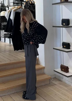 MikkelineMD pants><noscript><img width=