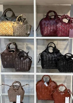 Misu><noscript><img width=