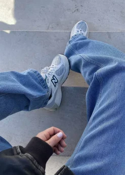 M2002RVD><noscript><img width=