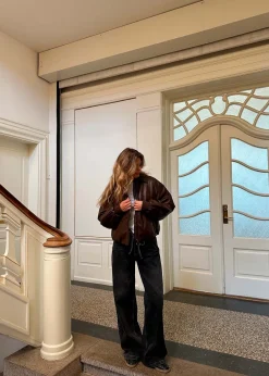 Olenamd jacket><noscript><img width=