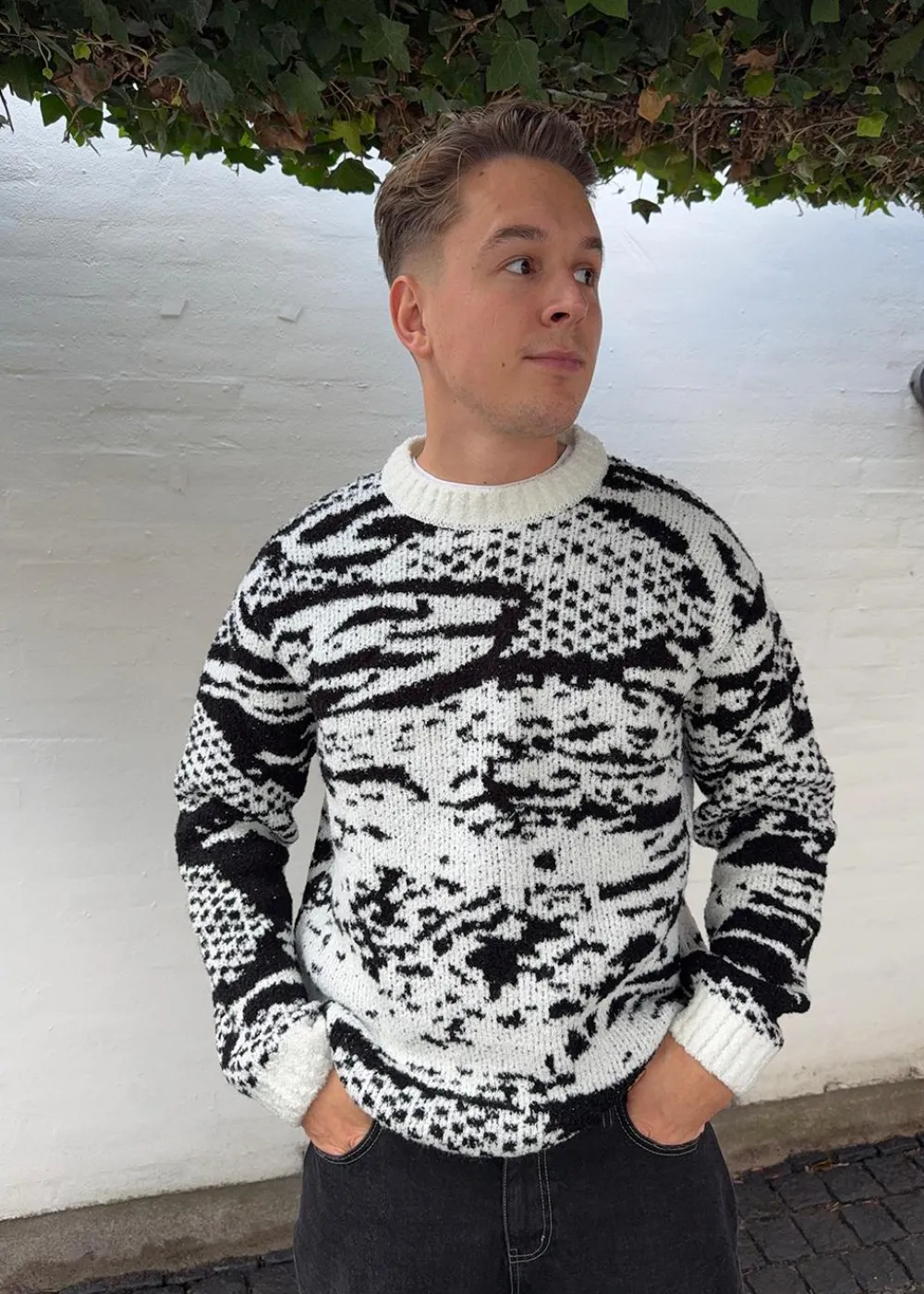 Panku Sweater>Edwin Hot