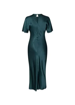 Parveenmd dress><noscript><img width=