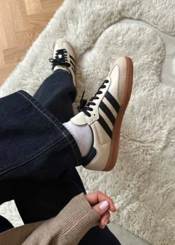 SAMBA OG></noscript>Adidas Originals Sale