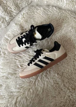 SAMBA OG></noscript>Adidas Originals Sale