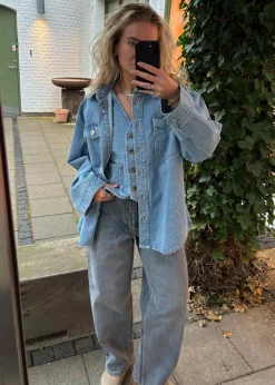 TylinMD vest><noscript><img width=