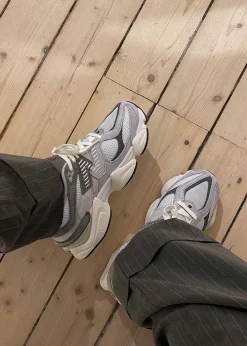 U9060GRY><noscript><img width=