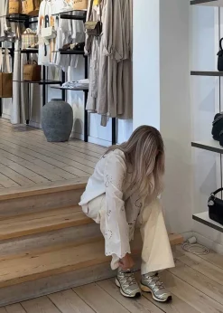 XT-6 MINDFUL 3><noscript><img width=